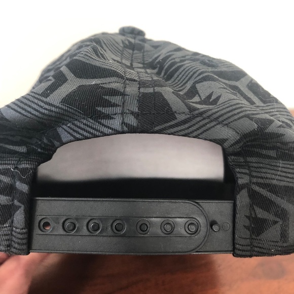 Original Chuck Hat / Cap - Picture 5 of 9